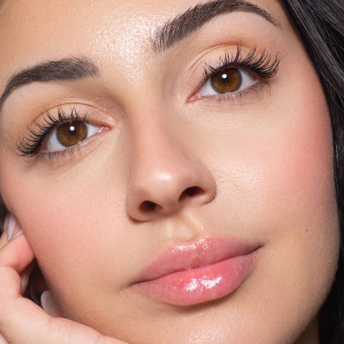 Refect Beauty Astra Blush Expert applied to a model's cheeks for a natural, velvety matte finish