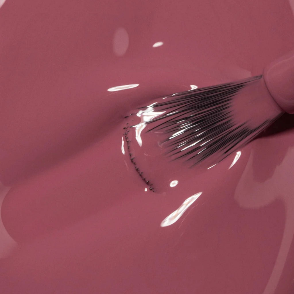 Refect Beauty Astra Lasting Gel Effect nail polish in a dusty rose shade with a high-shine gel finish and brush