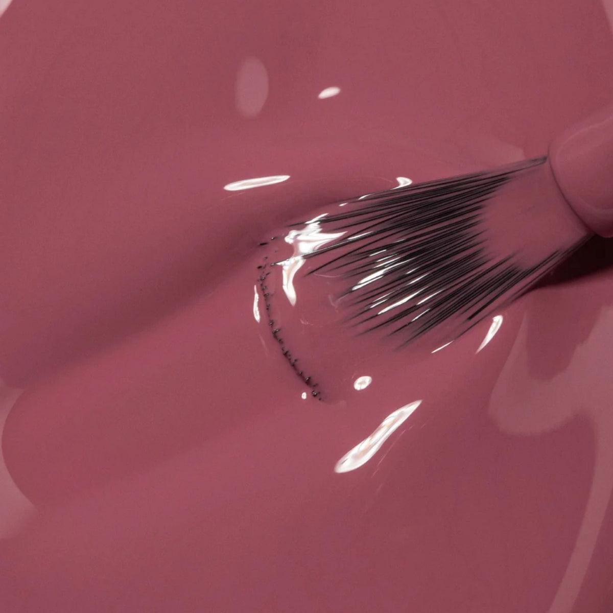 Refect Beauty Astra Lasting Gel Effect nail polish in a dusty rose shade with a high-shine gel finish and brush