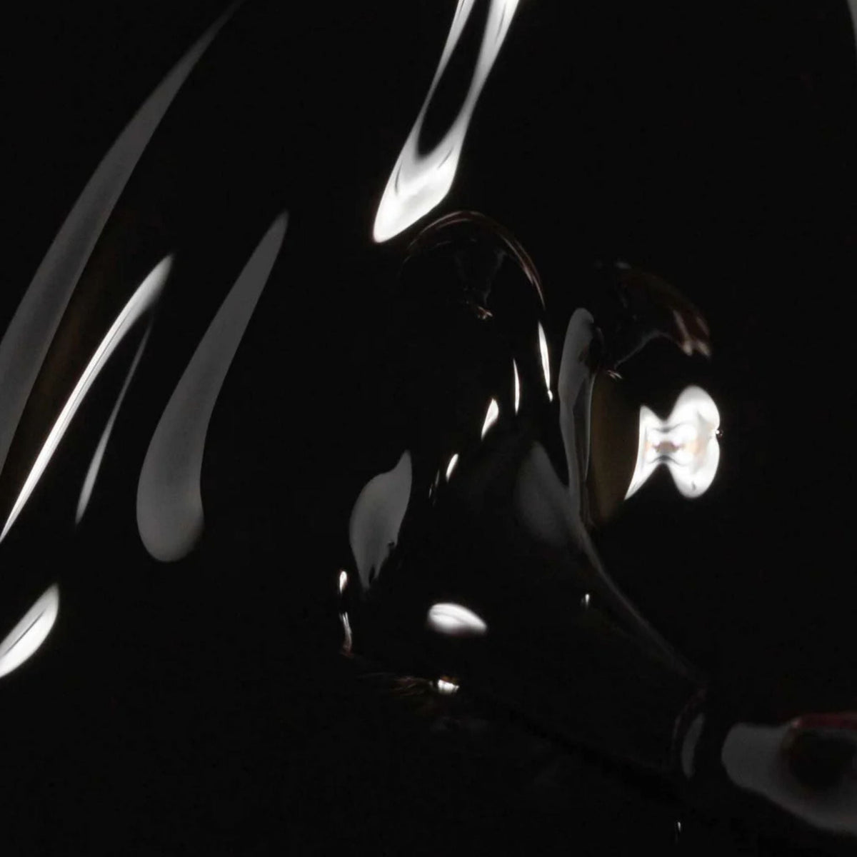 Refect Beauty Astra My Laque nail polish in a deep glossy black shade with a high-shine liquid texture