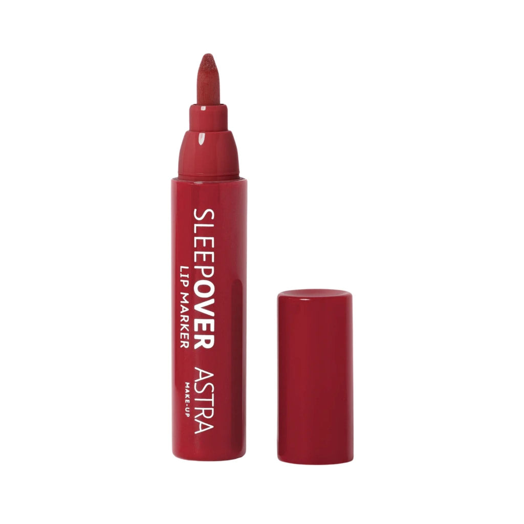 Refect Beauty Astra Sleepover Lip Marker in deep red, a felt-tip pen for precise lip contouring and filling. 04