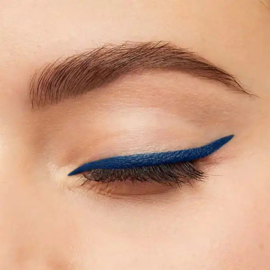 Refect Beauty Bourjois Contour Clubbing waterproof eyeliner in intense blue applied on a closed eyelid
