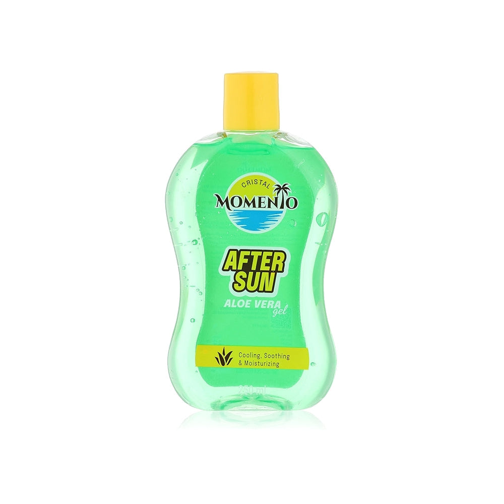 Refect Beauty Cristal Momento After Sun Aloe Vera gel in a transparent bottle with a yellow cap for skin hydration.