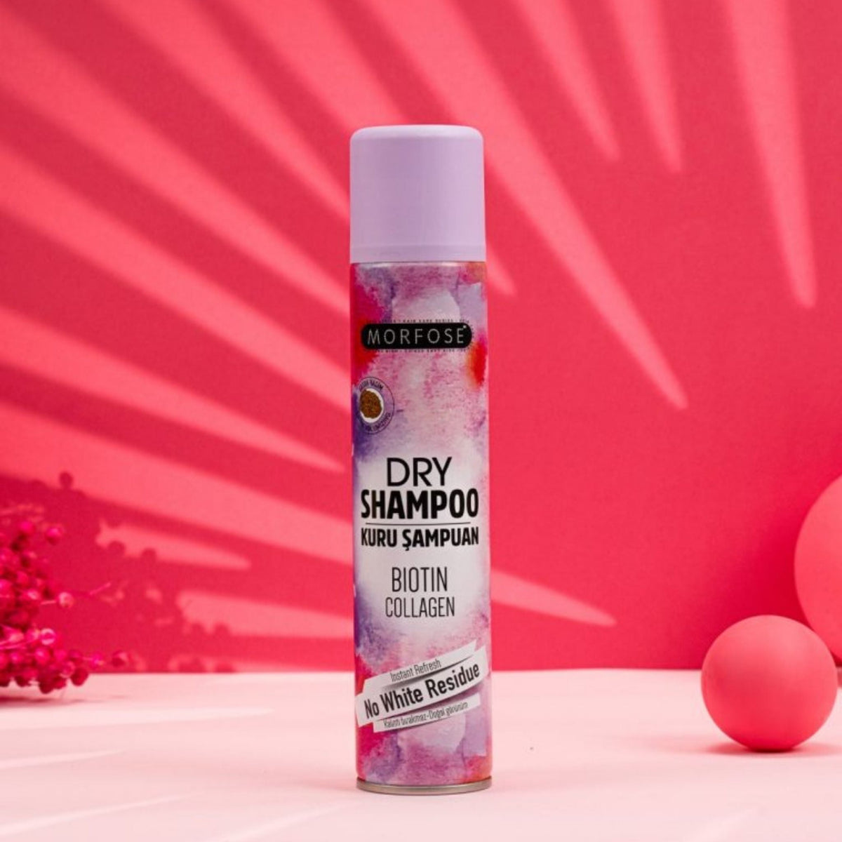 Refect Beauty MORFOSE dry shampoo spray with biotin and collagen for extra volume on a pink background