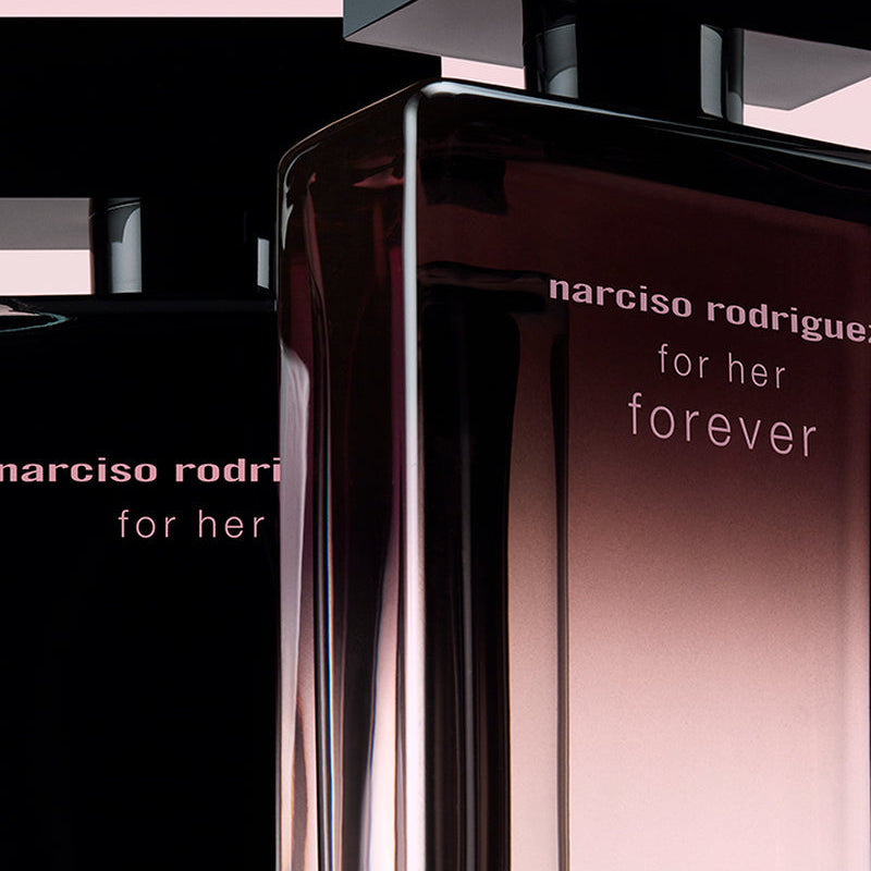 Refect Beauty Narciso Rodriguez For Her Forever Eau de Parfum glass bottle with elegant gradient pink design