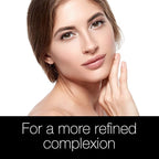 Refect Beauty model with clear, smooth skin posing for Neutrogena Blackhead Eliminating Facial Scrub advertisement