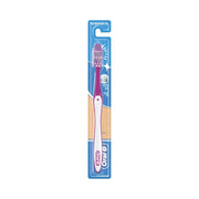 Refect Beauty Oral-B 123 Classic medium manual toothbrush with a purple head and white ergonomic handle in packaging.